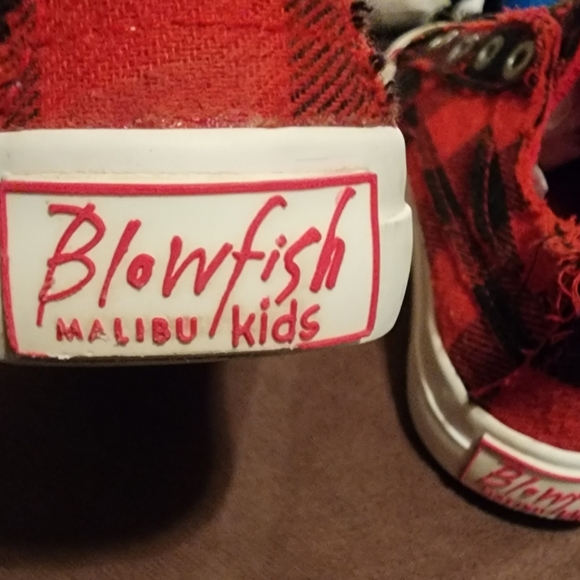 Girls Size 8 Blowfish Malibu Kids Red Buffalo Plaid Slip-on Shoes - Picture 3 of 4